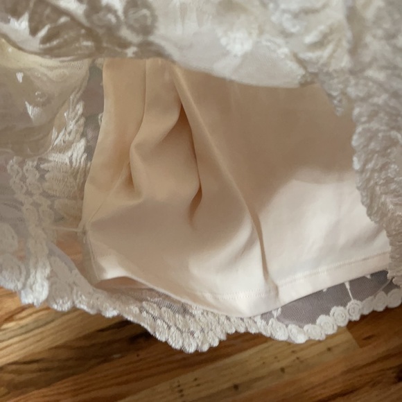 Express Lace Dress. Size M - Picture 5 of 6